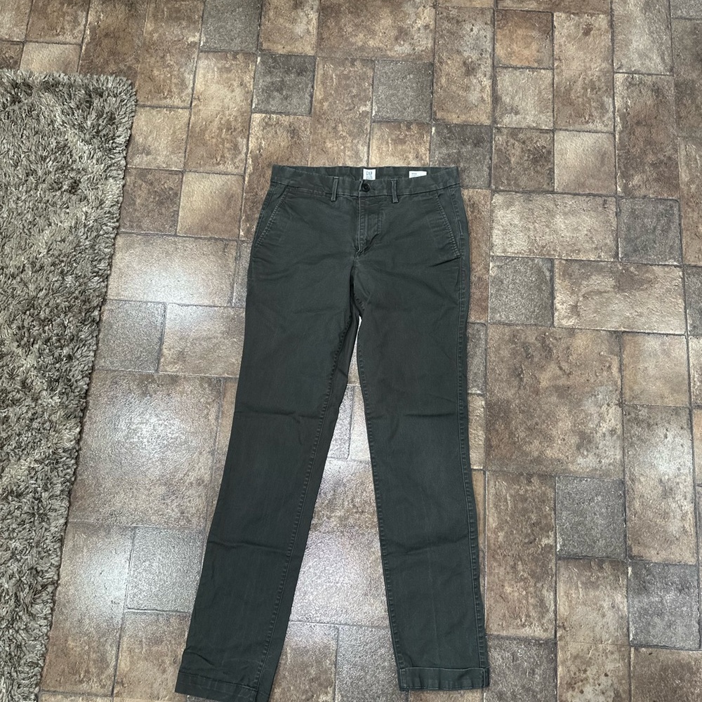 Essential Khaki slim Pants Gap